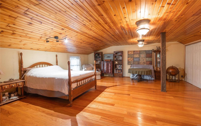 15247 Laminack Road, Carterville, Illinois 62918, 2 Bedrooms Bedrooms, 8 Rooms Rooms,1 BathroomBathrooms,Farm,For Sale,Laminack,MAR23073464
