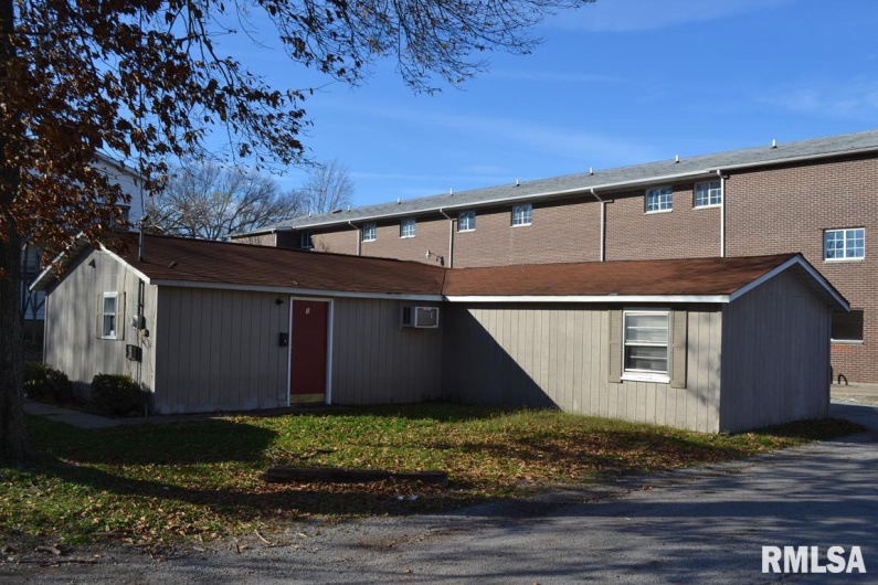 405 ASH Street, Carbondale, Illinois 61901, 0 , 0 ,0,Commercial Sale,For Sale,ASH,0,RMAEB451676