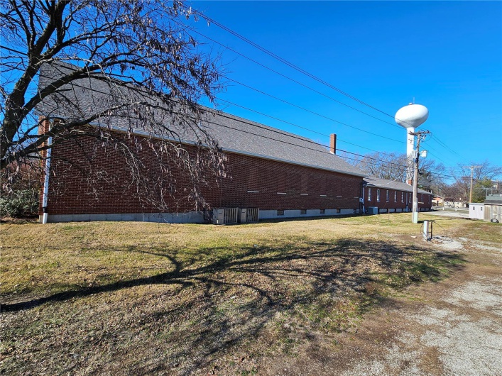 1010 Locust Street, Red Bud, Illinois 62278, ,Commercial Sale,For Sale,Locust,MAR23075311