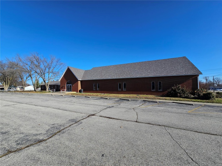 1010 Locust Street, Red Bud, Illinois 62278, ,Commercial Sale,For Sale,Locust,MAR23075311