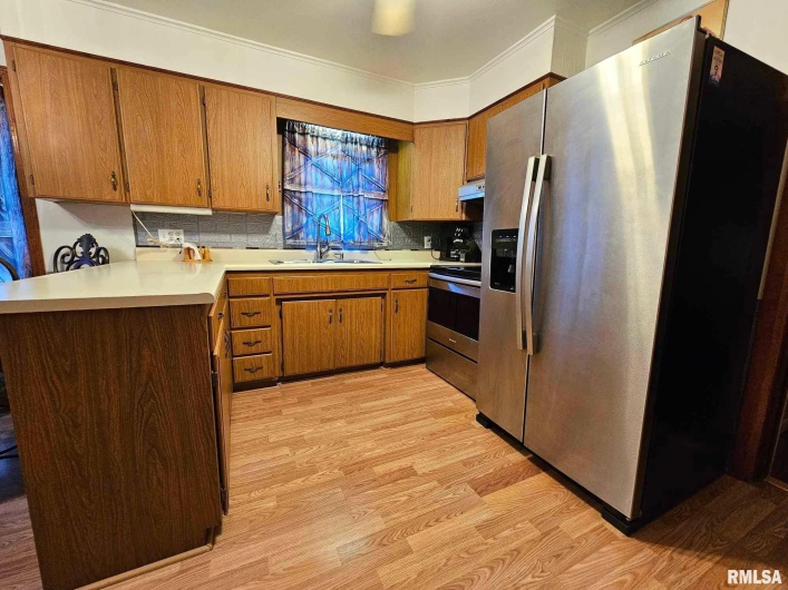 405 4TH Street, Rosiclare, Illinois 62982, 2 Bedrooms Bedrooms, 0 ,1 BathroomBathrooms,Residential,For Sale,4TH,0,RMAEB451826
