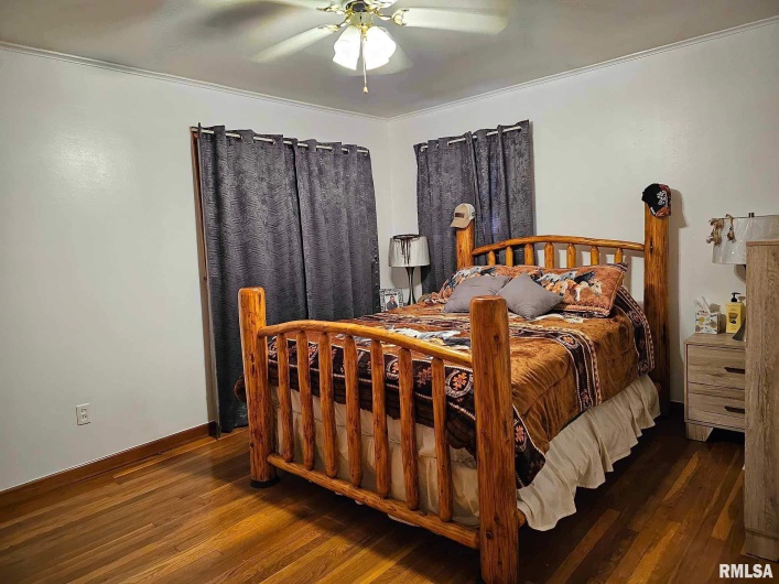 405 4TH Street, Rosiclare, Illinois 62982, 2 Bedrooms Bedrooms, 0 ,1 BathroomBathrooms,Residential,For Sale,4TH,0,RMAEB451826