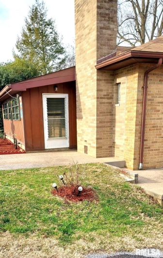 405 4TH Street, Rosiclare, Illinois 62982, 2 Bedrooms Bedrooms, 0 ,1 BathroomBathrooms,Residential,For Sale,4TH,0,RMAEB451826