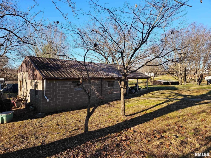 405 4TH Street, Rosiclare, Illinois 62982, 2 Bedrooms Bedrooms, 0 ,1 BathroomBathrooms,Residential,For Sale,4TH,0,RMAEB451826