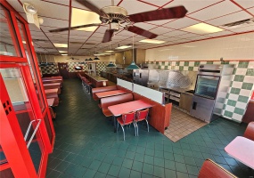 21962 Highway 32, Ste Genevieve, Missouri 63670, ,Commercial Sale,For Sale,Highway 32,MAR23067098