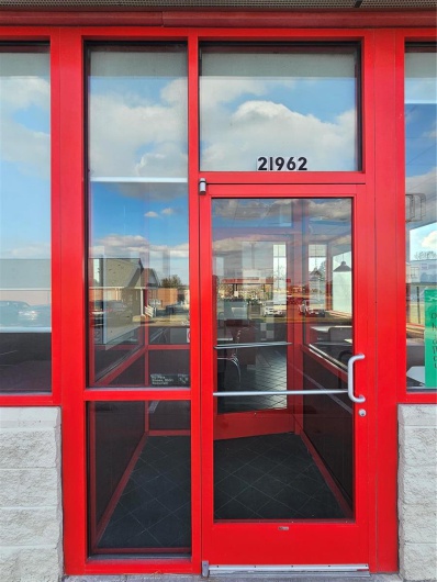 21962 Highway 32, Ste Genevieve, Missouri 63670, ,Commercial Sale,For Sale,Highway 32,MAR23067098