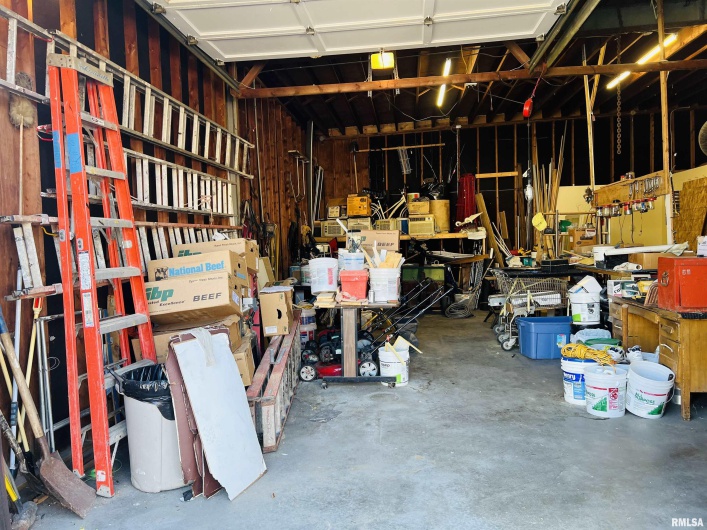 323 RAYMOND Street, Harrisburg, Illinois 62946, 0 , 0 ,0,Commercial Sale,For Sale,RAYMOND,0,RMAEB449990