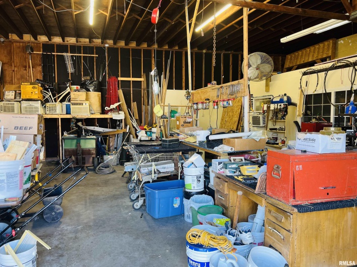 323 RAYMOND Street, Harrisburg, Illinois 62946, 0 , 0 ,0,Commercial Sale,For Sale,RAYMOND,0,RMAEB449990