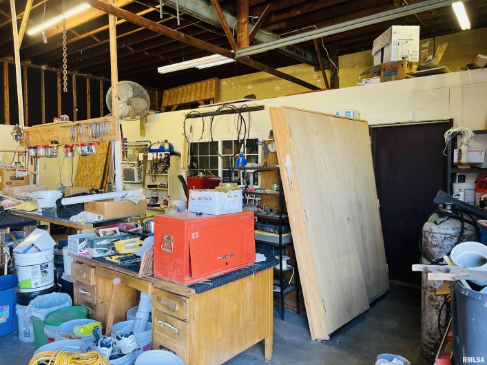 323 RAYMOND Street, Harrisburg, Illinois 62946, 0 , 0 ,0,Commercial Sale,For Sale,RAYMOND,0,RMAEB449990
