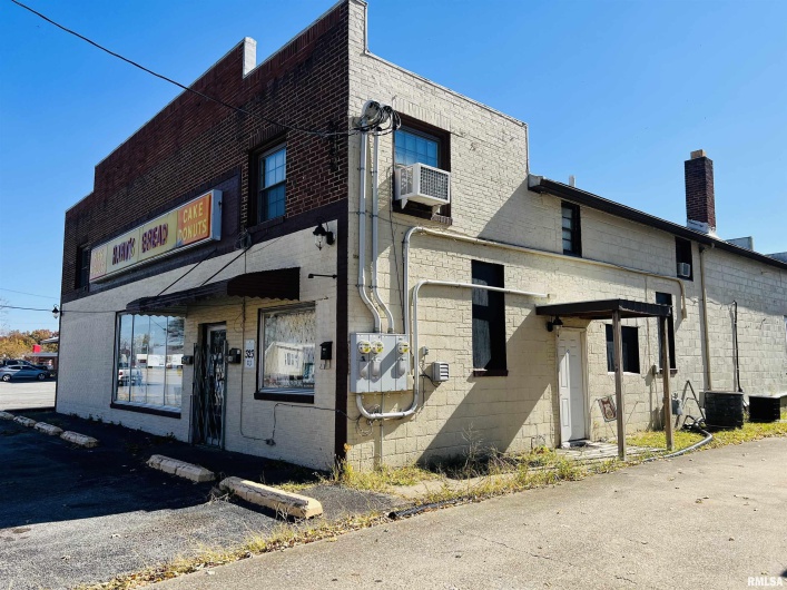 323 RAYMOND Street, Harrisburg, Illinois 62946, 0 , 0 ,0,Commercial Sale,For Sale,RAYMOND,0,RMAEB449990