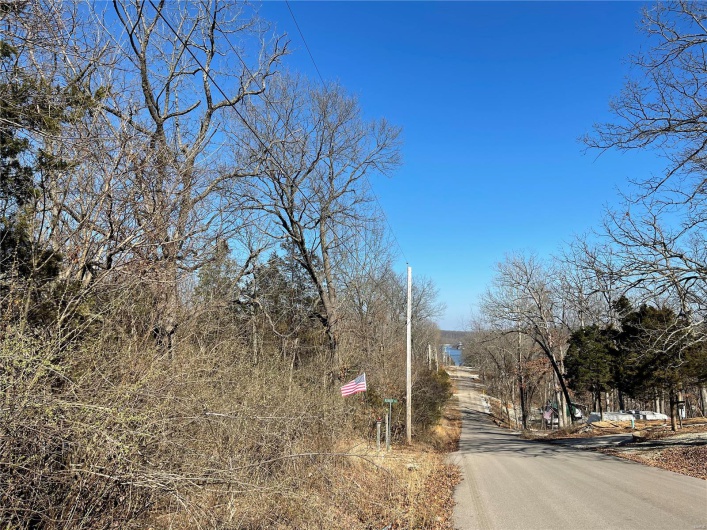 Street view from lot to the lake 