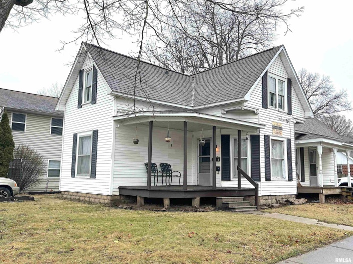 718 FOREST Avenue, Carbondale, Illinois 62901, 0 , 0 ,0,Residential Income,For Sale,FOREST,0,RMAEB452087