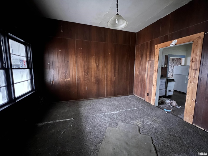 406 UNIVERSITY Avenue, Carbondale, Illinois 62901, 0 , 0 ,0,Residential Income,For Sale,UNIVERSITY,0,RMAEB452098