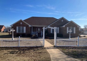 1302 Stokelan Dr, Malden, Missouri 63863, 3 Bedrooms Bedrooms, 6 Rooms Rooms,2 BathroomsBathrooms,Residential,For Sale,Stokelan Dr,MAR24007209