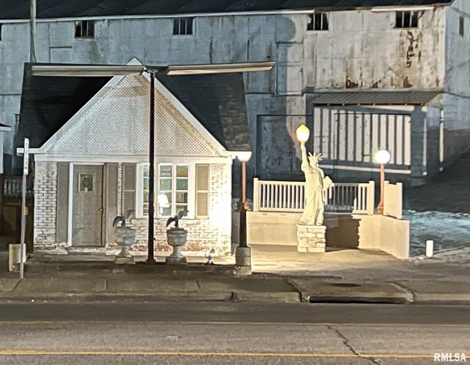 149 VIENNA Street, Anna, Illinois 62906-0000, 0 , 0 ,0,Commercial Sale,For Sale,VIENNA,0,RMAEB452179