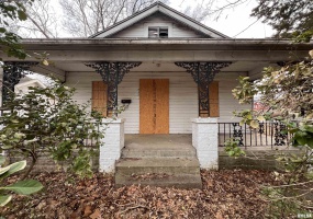 417 MONROE Street, Carbondale, Illinois 62901, 3 Bedrooms Bedrooms, 0 ,1 BathroomBathrooms,Residential,For Sale,MONROE,0,RMAEB452191