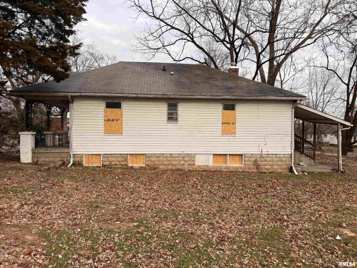 417 MONROE Street, Carbondale, Illinois 62901, 3 Bedrooms Bedrooms, 0 ,1 BathroomBathrooms,Residential,For Sale,MONROE,0,RMAEB452191