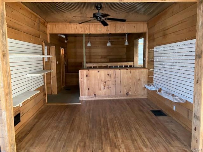 508 Douglass Street, Malden, Missouri 63863, ,Commercial Sale,For Sale,Douglass Street,MAR23065952