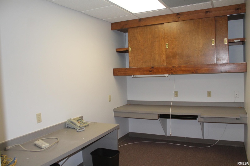 1001 MAIN Street, Carbondale, Illinois 62901, 0 , 0 ,0,Commercial Sale,For Sale,MAIN,0,RMAEB452360