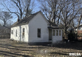 909 SYCAMORE Street, Carbondale, Illinois 62901, 0 , 0 ,0,Residential Income,For Sale,SYCAMORE,0,RMAQC4250434