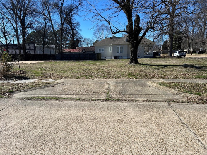 107 Everett, Kennett, Missouri 63857, ,Land,For Sale,Everett,MAR24011246