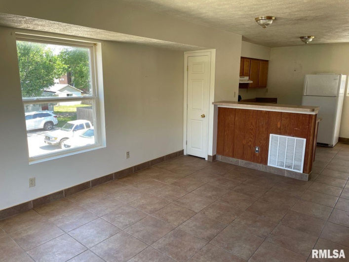 710 COLLEGE Street, Carbondale, Illinois 62901, 0 , 0 ,0,Residential Income,For Sale,COLLEGE,0,RMAEB452443