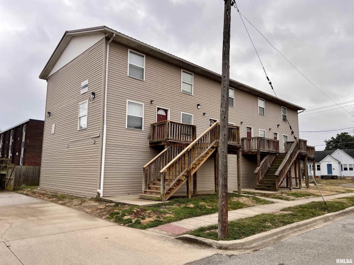 710 COLLEGE Street, Carbondale, Illinois 62901, 0 , 0 ,0,Residential Income,For Sale,COLLEGE,0,RMAEB452443