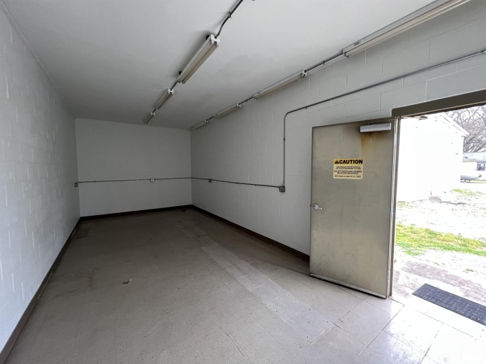 244 LINCOLN Boulevard, Shawneetown, Illinois 62984, 0 , 0 ,0,Commercial Sale,For Sale,LINCOLN,0,RMAEB452545