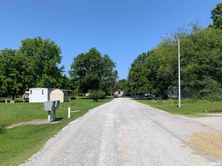 5281-5287 COUNTRY CLUB Road, Murphysboro, Illinois 62966, 0 , 0 ,0,Residential Income,For Sale,COUNTRY CLUB,0,RMAEB445821