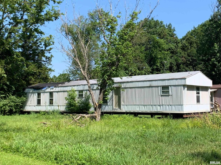 5281-5287 COUNTRY CLUB Road, Murphysboro, Illinois 62966, 0 , 0 ,0,Residential Income,For Sale,COUNTRY CLUB,0,RMAEB445821