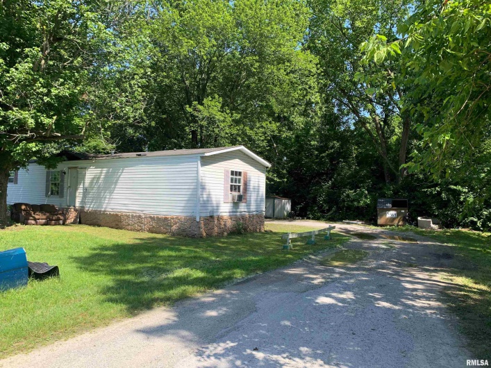 5281-5287 COUNTRY CLUB Road, Murphysboro, Illinois 62966, 0 , 0 ,0,Residential Income,For Sale,COUNTRY CLUB,0,RMAEB445821