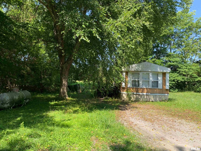 5281-5287 COUNTRY CLUB Road, Murphysboro, Illinois 62966, 0 , 0 ,0,Residential Income,For Sale,COUNTRY CLUB,0,RMAEB445821