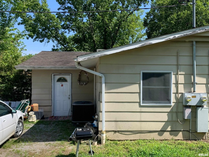 5281-5287 COUNTRY CLUB Road, Murphysboro, Illinois 62966, 0 , 0 ,0,Residential Income,For Sale,COUNTRY CLUB,0,RMAEB445821
