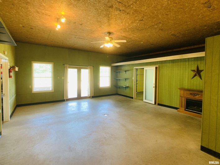 8890 US Hwy 45 N Highway, Eldorado, Illinois 62930, 0 , 0 ,0,Commercial Sale,For Sale,US Hwy 45 N,0,RMAEB452642