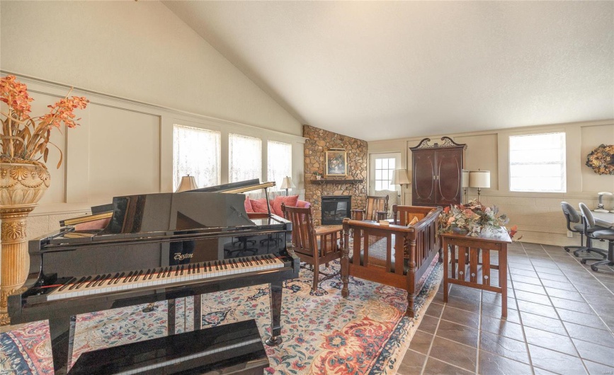 120 Assembly Ln., Arcadia, Missouri 63621, ,Commercial Sale,For Sale,Assembly Ln.,MAR24024310