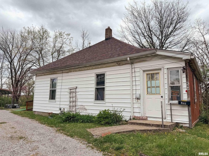 325 LEWIS Street, Anna, Illinois 62906, 2 Bedrooms Bedrooms, 0 ,1 BathroomBathrooms,Residential,For Sale,LEWIS,0,RMAEB452909