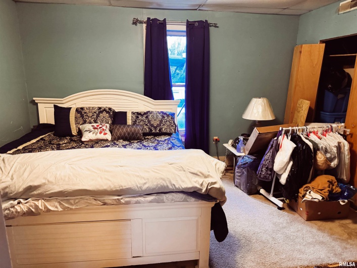 325 LEWIS Street, Anna, Illinois 62906, 2 Bedrooms Bedrooms, 0 ,1 BathroomBathrooms,Residential,For Sale,LEWIS,0,RMAEB452909