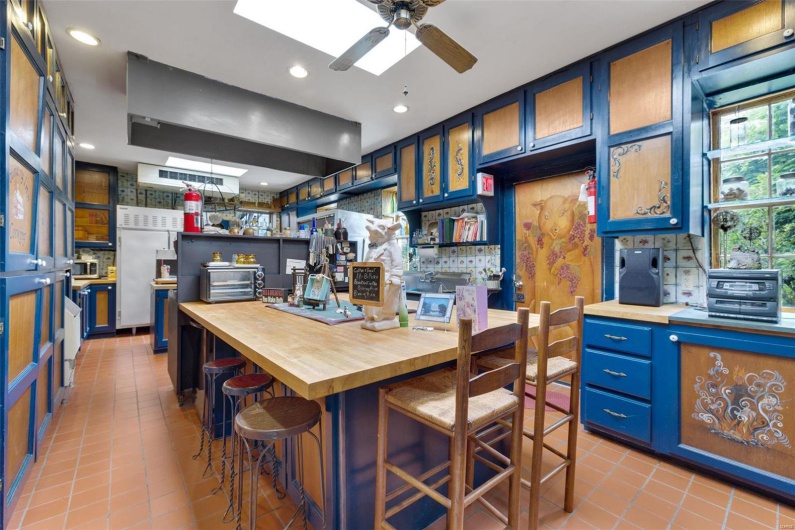 146 3rd Street, Ste Genevieve, Missouri 63670, ,Commercial Sale,For Sale,3rd,MAR24032215