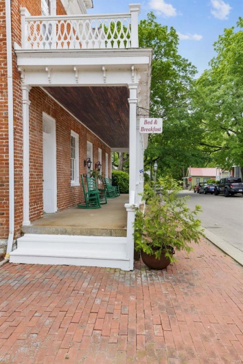 146 3rd Street, Ste Genevieve, Missouri 63670, ,Commercial Sale,For Sale,3rd,MAR24032215