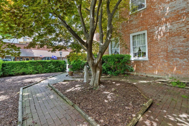 146 3rd Street, Ste Genevieve, Missouri 63670, ,Commercial Sale,For Sale,3rd,MAR24032215