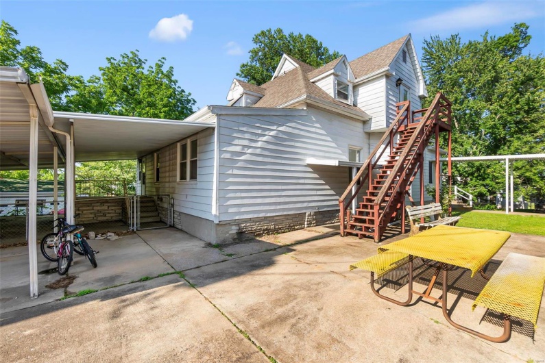 435 Frederick Street, Cape Girardeau, Missouri 63701, 6 Bedrooms Bedrooms, 12 Rooms Rooms,2 BathroomsBathrooms,Residential,For Sale,Frederick,MAR24033194