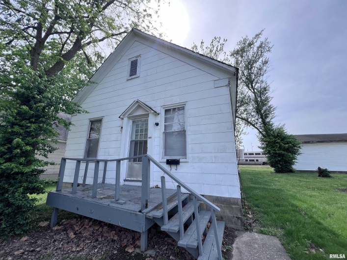 408 WASHINGTON Street, Carbondale, Illinois 62901, 0 , 0 ,0,Residential Income,For Sale,WASHINGTON,0,RMAEB453519
