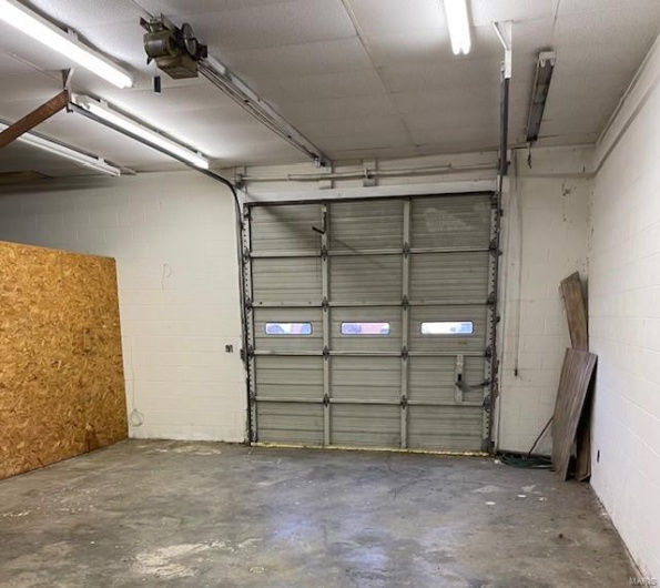 114 Commercial, Charleston, Missouri 63834, ,Commercial Lease,For Sale,Commercial,MAR24035068
