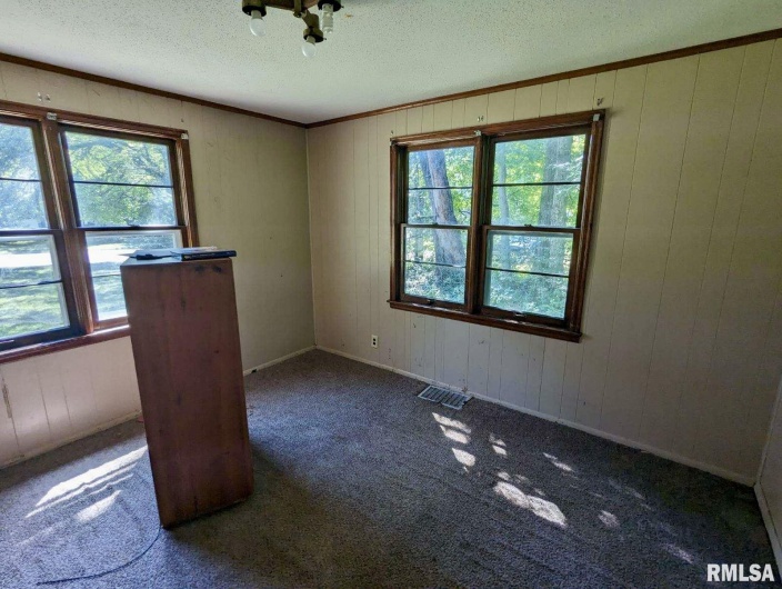 608 OAKLAND Avenue, Carbondale, Illinois 62901, 0 , 0 ,0,Residential Income,For Sale,OAKLAND,0,RMAEB452664