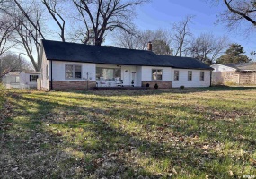 608 OAKLAND Avenue, Carbondale, Illinois 62901, 0 , 0 ,0,Residential Income,For Sale,OAKLAND,0,RMAEB452664