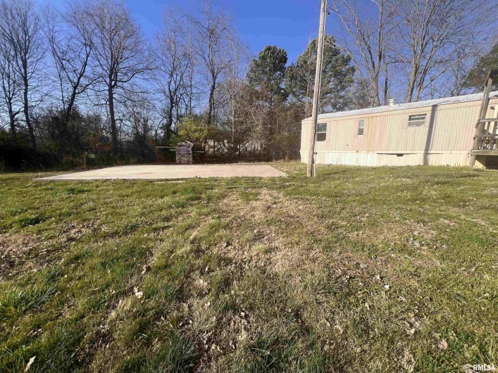 608 OAKLAND Avenue, Carbondale, Illinois 62901, 0 , 0 ,0,Residential Income,For Sale,OAKLAND,0,RMAEB452664