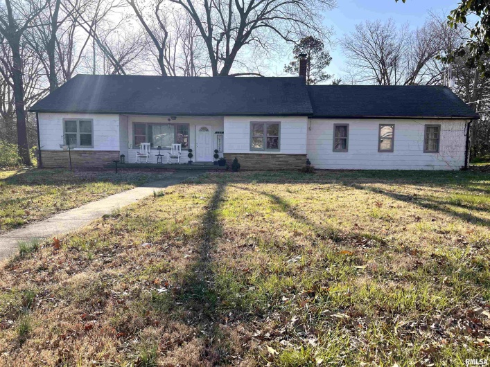 608 OAKLAND Avenue, Carbondale, Illinois 62901, 0 , 0 ,0,Residential Income,For Sale,OAKLAND,0,RMAEB452664