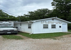 420 Short Oak, Poplar Bluff, Missouri 63901, ,Commercial Sale,For Sale,Short Oak,MAR24036829