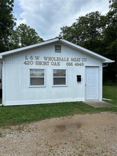 420 Short Oak, Poplar Bluff, Missouri 63901, ,Commercial Sale,For Sale,Short Oak,MAR24036829