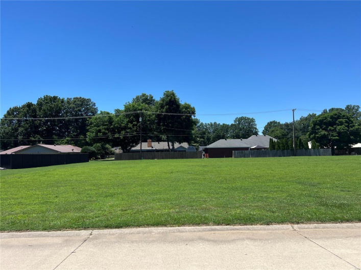 15 Laurelwood Drive, Kennett, Missouri 63857, ,Land,For Sale,Laurelwood,MAR24038039